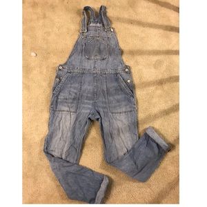 Gap overalls